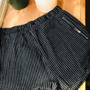 Super cute shorts😍